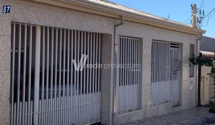 Casa com 3 quartos à venda na Rua dos Faveiros, 57, Vila Boa Vista, Campinas, 250 m2 por R$ 380.000