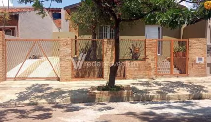 Casa com 3 quartos à venda na Chácara Previtale, Valinhos , 120 m2 por R$ 890.000