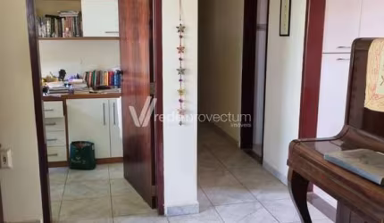Casa com 4 quartos à venda na Rua Helenita Aparecida Bassan de Sá, 156, Bosque de Barão Geraldo, Campinas, 160 m2 por R$ 750.000