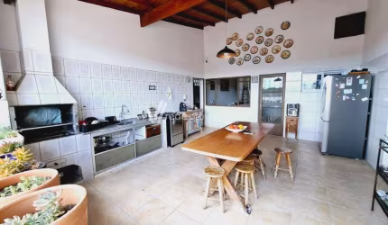 Casa comercial à venda na Caraguatatuba, 137, Nova Vinhedo, Vinhedo, 220 m2 por R$ 920.000
