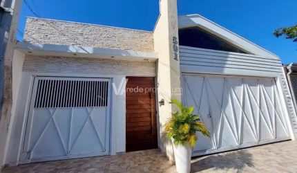 Casa com 3 quartos à venda na Abacaí, 501, Parque Universitário de Viracopos, Campinas, 216 m2 por R$ 490.000