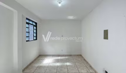 Casa com 3 quartos para alugar na Rua João Amêndola, 84B, Parque da Figueira, Campinas, 86 m2 por R$ 2.500
