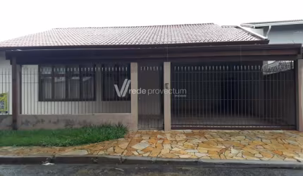 Casa com 3 quartos à venda na Rua Doutor Joaquim de Castro Tibiriçá, 393, Parque São Quirino, Campinas, 271 m2 por R$ 800.000