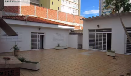 Casa para reforma com terreno amplo - Centro - Araçatuba