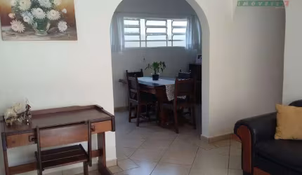 Casa com 4 dormitórios à venda, 202 m² por R$ 700.000,00 - Morumbi - Araçatuba/SP