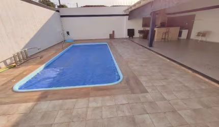 Sobrado - área de lazer - Monte Carlo - Araçatuba-SP