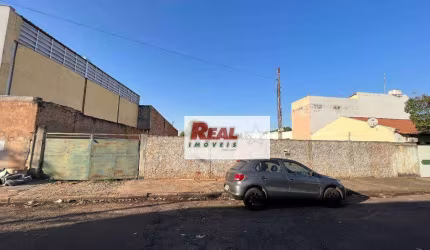 Ótimo terreno em avenida comercial - 697,30m² - Araçatuba-SP