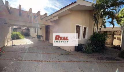 Casa com 4 dormitórios, 267 m² - venda por R$ 1.000.000 ou aluguel por R$ 5.000/mês - Vila Mendonça - Araçatuba/SP