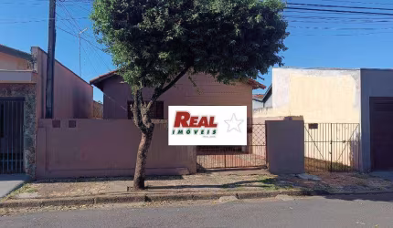 Casa antiga - Próxima ao mercado Amigão