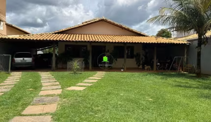 Casa com 3 quartos à venda na Carlos Dias Ribeiro, 380, Várzea, Lagoa Santa por R$ 1.200.000