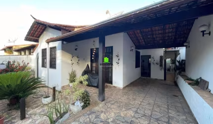 Casa com 3 quartos à venda na Das Camélias, 115, Jardim Ipê, Lagoa Santa por R$ 750.000