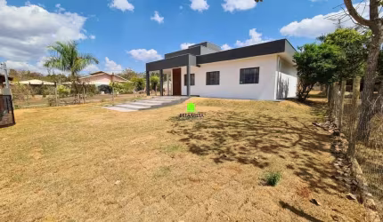 Casa em condomínio fechado com 3 quartos à venda na Rua Estrela Dalva, 716, Condomínio Estância da Mata, Jaboticatubas por R$ 850.000