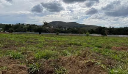 Terreno à venda na Av Abigail Pinto, 2006, Lagoa Mansões, Lagoa Santa por R$ 261.000