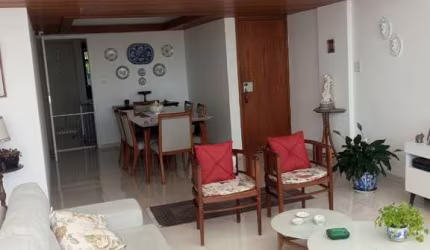 Venda de Apartamento de Luxo em Piedade, Jaboatão dos Guararapes-PE - 4 Quartos, 1 Suíte, 2 Salas, 3 Banheiros - 200m²