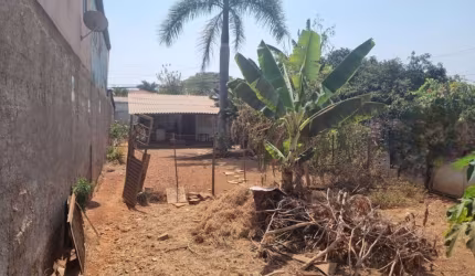 * A&M IMÓVEIS VENDE CASA  SIMPLES NO SETOR DE MANSÕES