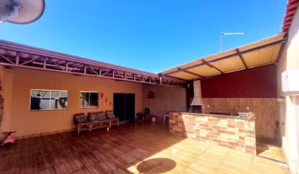A&M  IMÓVEIS VENDE EXCELENTE CASA EM SOBRADINHO ACEITA FINANCIAMENTO