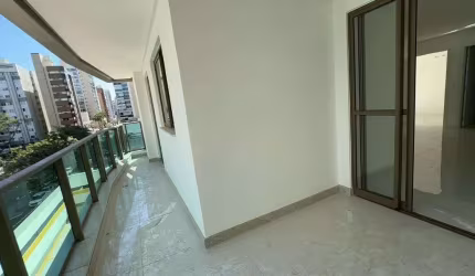 Apartamento à Venda em Praia da Costa, Vila Velha - ES