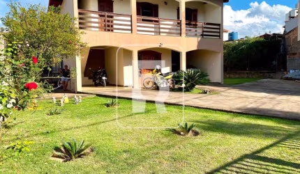 Casa com 3 dormitórios à venda, 447 m² por R$ 1.400.000,00 - Lourdes - Conselheiro Lafaiete/MG