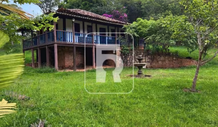 Fazenda à venda, 6 quartos, 1 vaga, Centro - Queluzito/MG