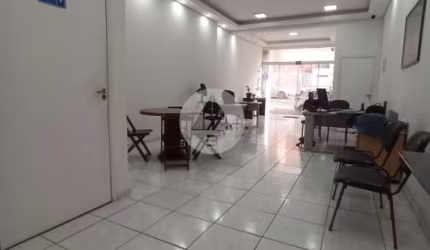 Prédio à venda na Rua Campos Salles, Centro, Itatiba, 275 m2 por R$ 1.500.000