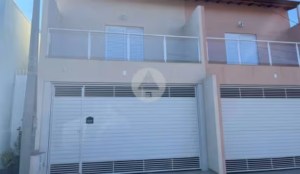 Casa com 2 quartos à venda no Jardim Maria, Itatiba  por R$ 550.000