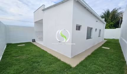 VENDO UMA LINDA CASA.
