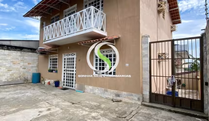 Casa Duplex no Parque 10 – para locação .