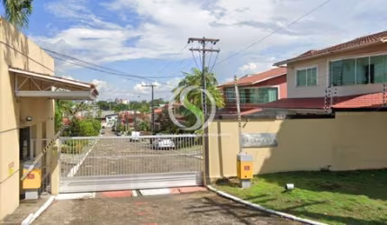 Casa Duplex 175m² no Condomínio Elegance Village.