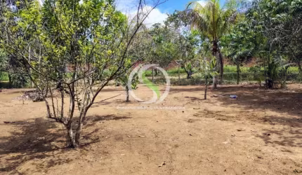 VENDE SE TERRENO No RAMAL AÇUTUBA kl. 28 .