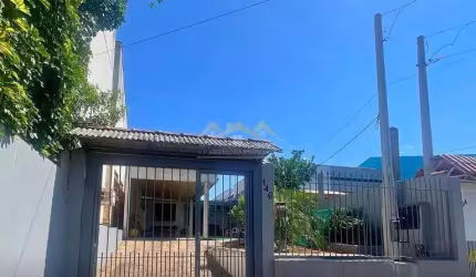 CASA AMPLA NO JARDIM DO BOSQUE