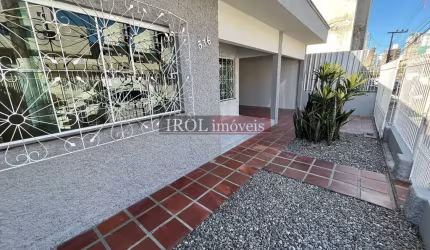 Casa à venda no bairro Nações - Balneário Camboriú/SC