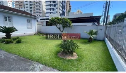 Casa à venda no bairro Centro - Itajaí/SC