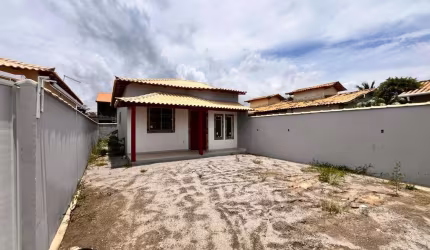 Casa para Venda em Cabo Frio, Terramar (Tamoios), 2 dormitórios, 1 suíte, 1 banheiro, 2 vagas