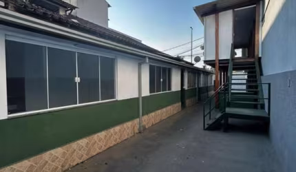 Casa com 8 dormitórios para alugar, 200 m² por R$ 7.000,00/mês - Jardim Mariléa - Rio das Ostras/RJ