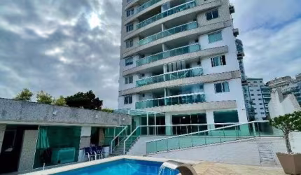 Cobertura com 3 dormitórios para alugar, 180 m² por R$ 6.912,50/mês - Glória - Macaé/RJ