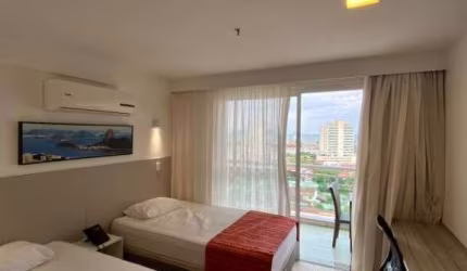 Atlântica Imóveis tem excelente flat com 1 dormitório para locação - Imbetiba - Macaé/RJ