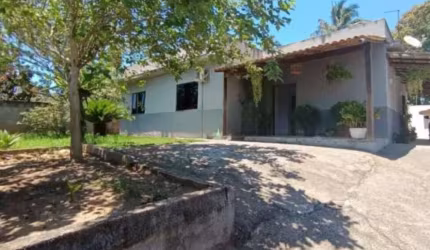 Casa com 2 dormitórios à venda, 200 m² por R$ 600.000,00 - Cantagalo - Rio das Ostras/RJ