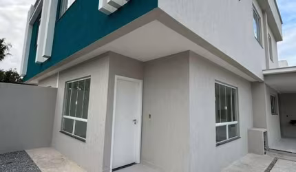 Casa com 3 dormitórios à venda, 129 m² por R$ 690.000,00 - Ouro Verde - Rio das Ostras/RJ