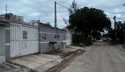 Casa com 2 dormitórios à venda, 87 m² por R$ 310.000,00 - Maria Turri - Rio das Ostras/RJ