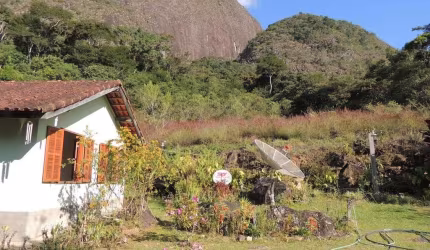 Sítio com 2 dormitórios à venda, 10000 m² por R$ 450.000,00 - Mury - Nova Friburgo/RJ