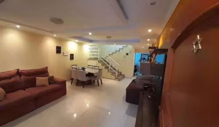 Casa com 3 dormitórios à venda, 180 m² por R$ 650.000,00 - Granja dos Cavaleiros - Macaé/RJ