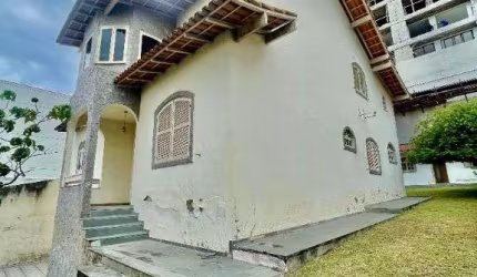 Casa com 4 dormitórios à venda, 350 m² por R$ 850.000,00 - Riviera Fluminense - Macaé/RJ