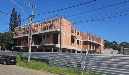 Apartamento com 3 dormitórios à venda, 90 m² por R$ 615.000,00 - Costazul - Rio das Ostras/RJ