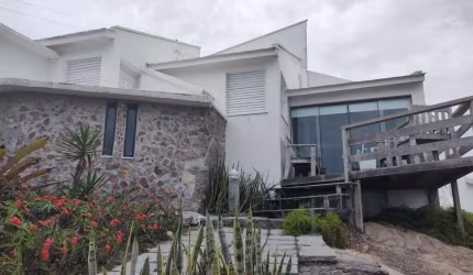 Casa com 3 dormitórios à venda, 3600 m² por R$ 3.800.000,00 - Praia do Pontal - Arraial do Cabo/RJ
