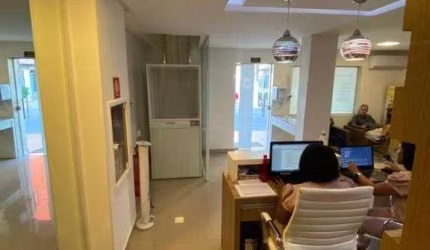 Prédio à venda, 500 m² por R$ 3.500.000,00 - Centro - Macaé/RJ