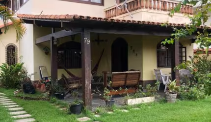 Casa com 5 dormitórios à venda, 245 m² por R$ 980.000,00 - Novo Rio Das Ostras - Rio das Ostras/RJ