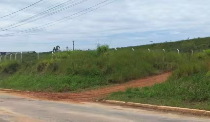 Área à venda, 3000 m² por R$ 900.000,00 - Imboassica - Macaé/RJ