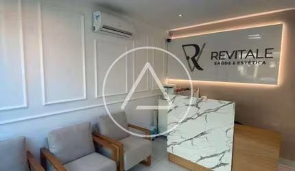 Atlântica Imóveis tem excelente sala comercial para locação no Cavaleiros - Macaé/RJ