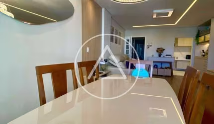 Atlântica Imóveis tem excelente apartamento para venda na Praia Campista - Macaé/RJ.