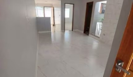 Casa linear com 02 quartos no Jardim Vitoria